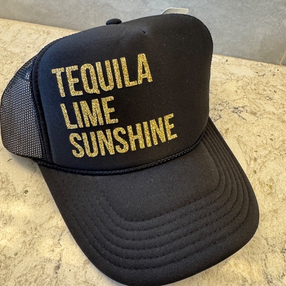 NWT Black trucker hat with the Text "Tequilla Lime sunshine "in gold glitter - Picture 10 of 12